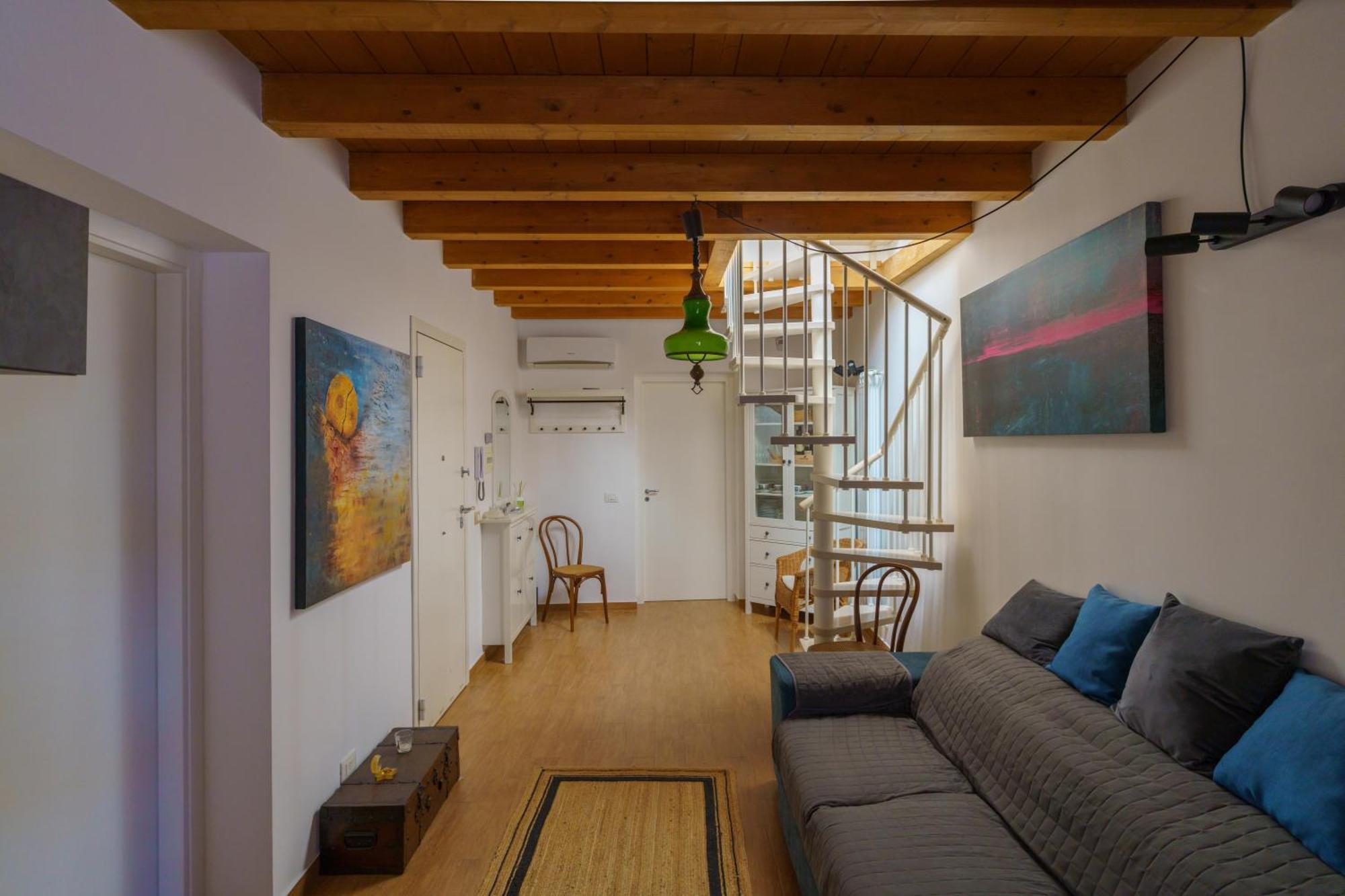 Maquedino Holiday Home & Terrace - Cozy Central Loft ปาแลร์โม ภายนอก รูปภาพ