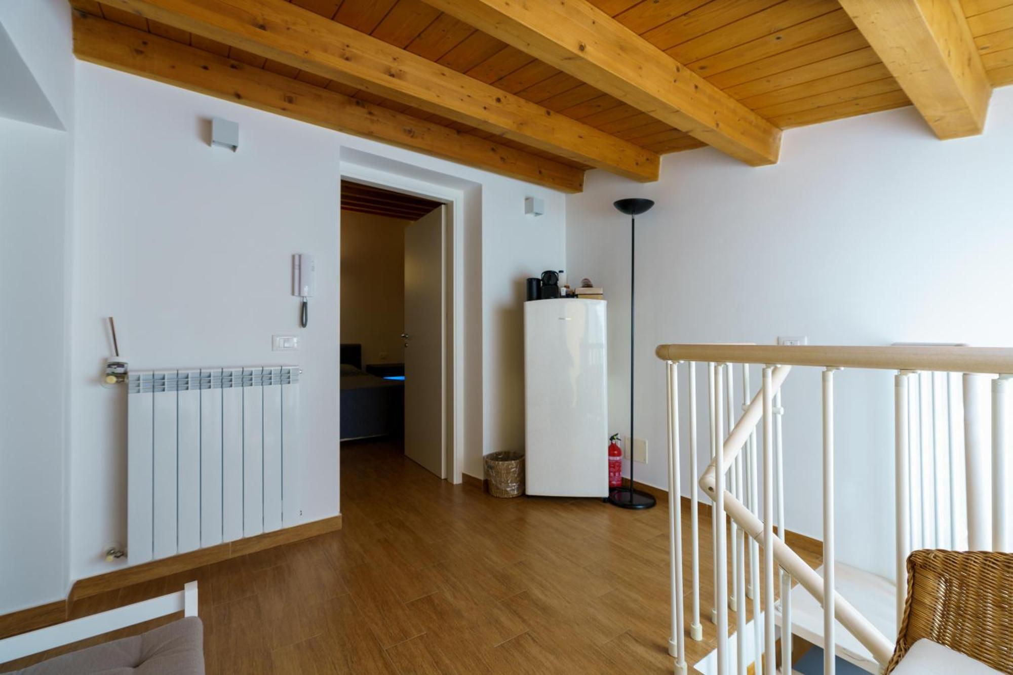 Maquedino Holiday Home & Terrace - Cozy Central Loft ปาแลร์โม ภายนอก รูปภาพ