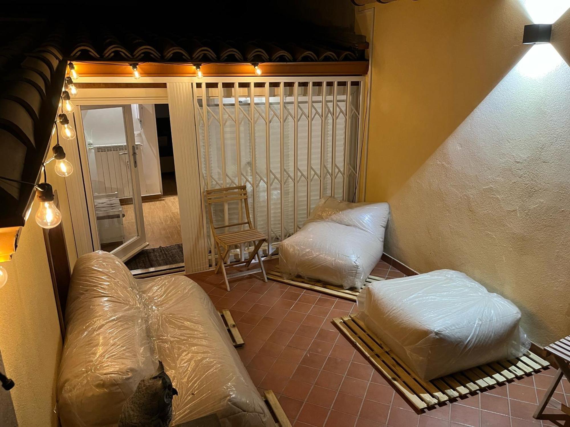 Maquedino Holiday Home & Terrace - Cozy Central Loft ปาแลร์โม ภายนอก รูปภาพ